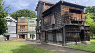 江戸東京たてもの園内の千と千尋の神隠しのモデルとなった建物