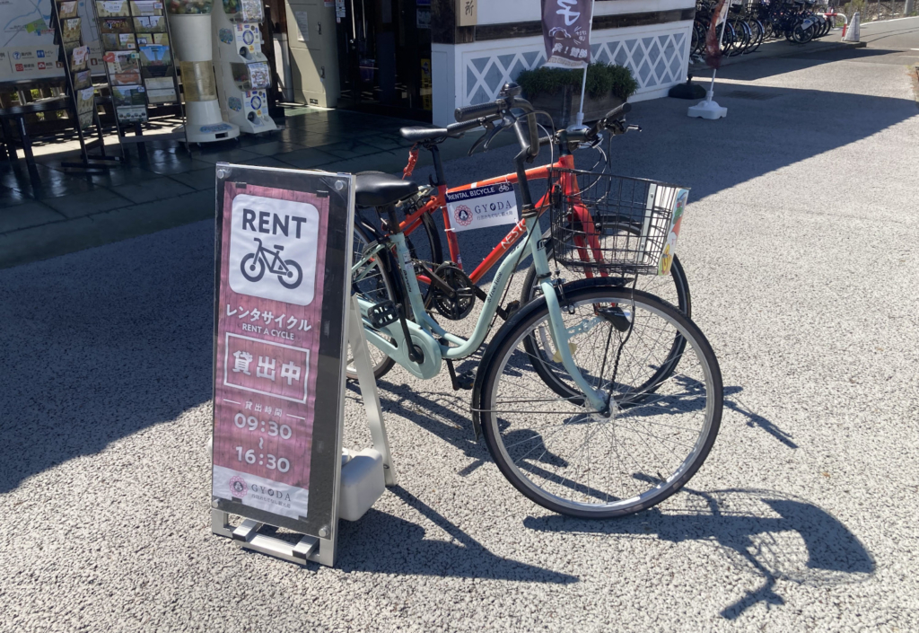行田駅前の観光案内所前にあったシェアサイクル